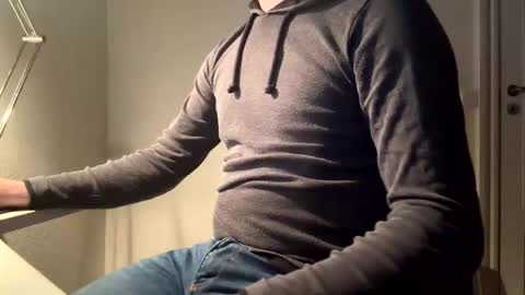 clamshive7 online show from 25, 10, 2025