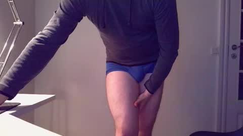 clamshive7 online show from 27, 11, 2025