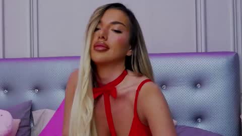 Snapshot of clarahazell chatting on 17, 2, 2025 ClaraHazel online show from 17, 2, 2025