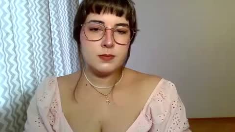 Snapshot of claralovely chatting on 7, 8, 2026 Clara online show from 7, 8, 2026