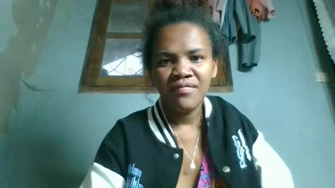 clarisse98 online show from 21, 10, 2025