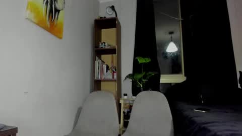 clark_tommy11 online show from 2, 12, 2024