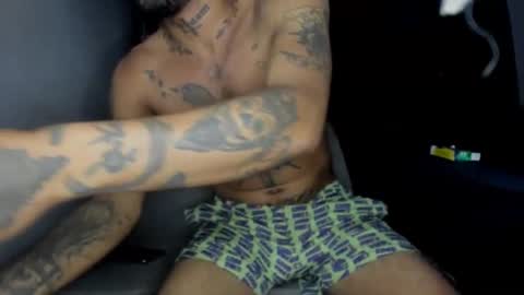 clark_tommy11 online show from 17, 12, 2024