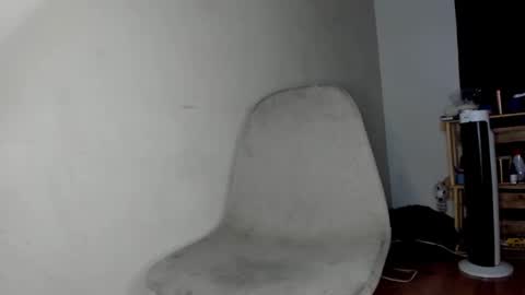 clark_tommy11 online show from 6, 2, 2025