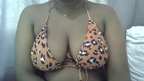 classy_zoey online show from 3, 12, 2025