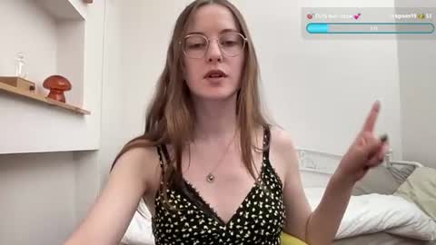 classyandgirly online show from 9, 8, 2026
