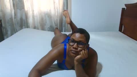 Snapshot of classyhornybabe chatting on 3, 2, 2025 Angel online show from 3, 2, 2025