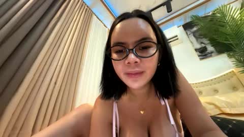 Snapshot of classylilly chatting on 7, 6, 2026 lil online show from 7, 6, 2026