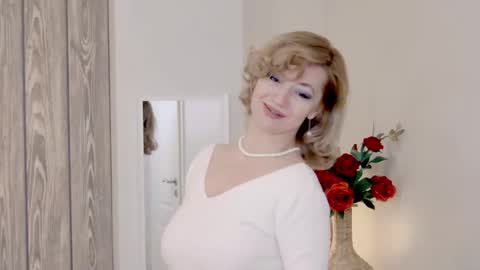 Classy Tinna online show from 17, 3, 2026