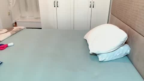 claudiacoxxx online show from 14, 1, 2025