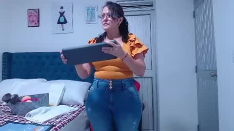 Snapshot of clayr_rosse chatting on 30, 6, 2026 Clayr online show from 30, 6, 2026