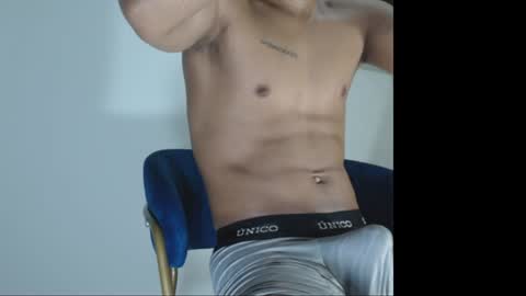 Snapshot of cleiver_ chatting on 4, 8, 2026 cleiver online show from 4, 8, 2026