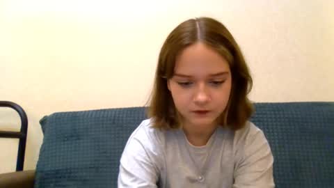 clementinaaures online show from 3, 11, 2025