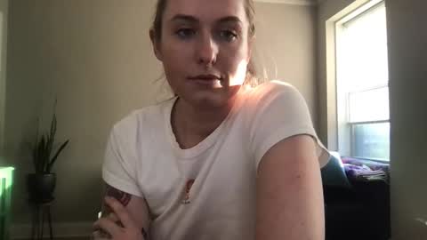 Snapshot of clemmy6699 chatting on 12, 11, 2025 clemmy and bane online show from 12, 11, 2025