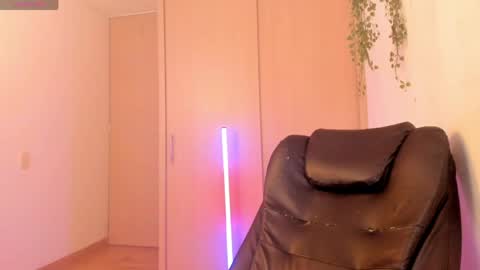 Snapshot of cleopatra_col chatting on 19, 4, 2026 Cleopatra online show from 19, 4, 2026