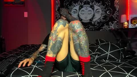 cleo y maikol online show from 5, 4, 2026