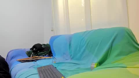 Snapshot of cleowhite_ chatting on 21, 10, 2025 cleowhite_ online show from 21, 10, 2025