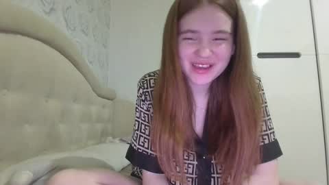 Snapshot of clevervice chatting on 6, 4, 2026 Alice online show from 6, 4, 2026