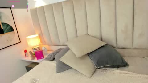 Snapshot of clhoe_johnson_ chatting on 7, 10, 2025 clhoe_johnson_ online show from 7, 10, 2025