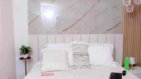   online show from 29, 4, 2026