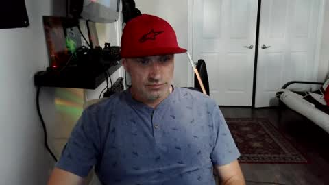 Snapshot of clintwood12 chatting on 20, 6, 2026 chad online show from 20, 6, 2026