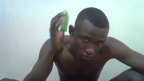 Snapshot of clive_damian chatting on 3, 2, 2026 clive_damian online show from 3, 2, 2026