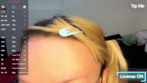  CLOE  online show from 17, 10, 2025