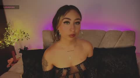 cloe_martinezz_ online show from 19, 6, 2026