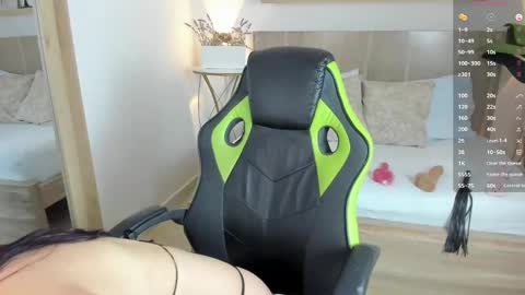 CHARLOTTE online show from 14, 12, 2024