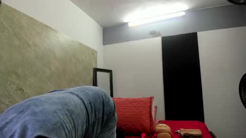 CLOE online show from 17, 12, 2025