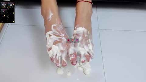 lady cloe person online show from 19, 2, 2026