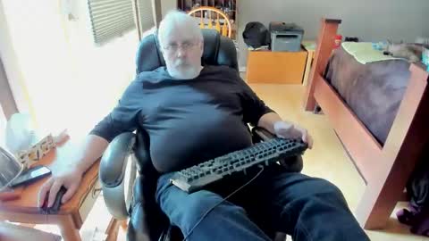 Snapshot of cloudalert62 chatting on 4, 4, 2026 cloudalert62 online show from 4, 4, 2026