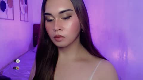 Cloudia babe69 online show from 15, 12, 2025