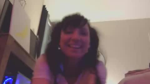 Snapshot of cloudy2025 chatting on 24, 4, 2026 cloudy2025 online show from 24, 4, 2026
