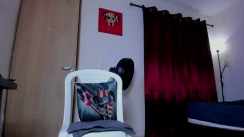 Snapshot of cloudy_pigdude chatting on 16, 7, 2026 CRISTIAN online show from 16, 7, 2026