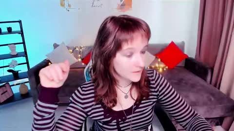  Clover  follow me  online show from 9, 3, 2025