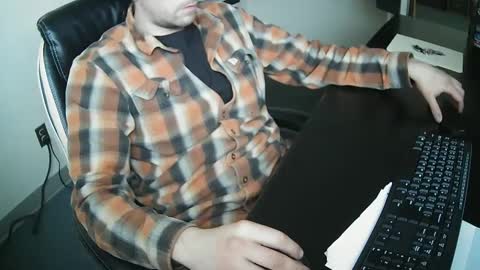 Snapshot of coaltrane chatting on 19, 2, 2025 Coaltrane online show from 19, 2, 2025