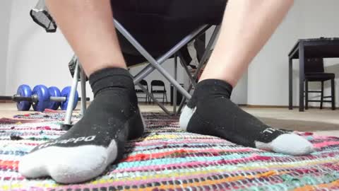 Gorgeous online show from 4, 2, 2025