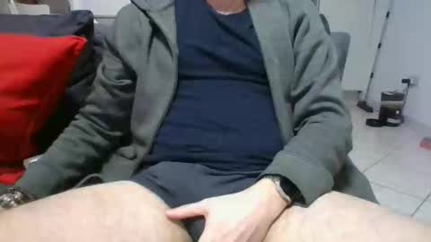 Snapshot of cockonee chatting on 25, 3, 2026 . online show from 25, 3, 2026
