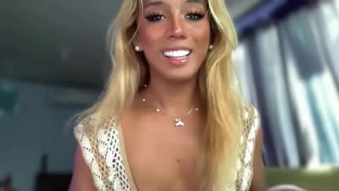 Snapshot of cockprincess_dianna chatting on 1, 1, 2025 PrincessDianna IslandGirl CUMSHOW in PVT and PASSWORDSHOW online show from 1, 1, 2025