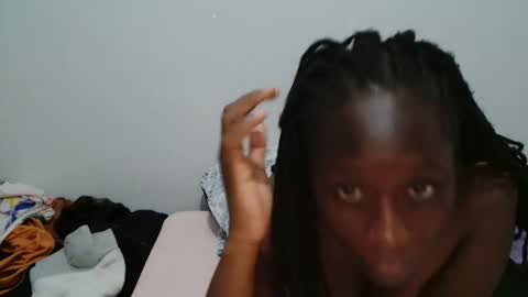 Snapshot of cocoalush9819 chatting on 25, 9, 2025 cocoalush9819 online show from 25, 9, 2025