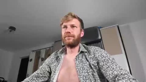 Nicholas online show from 22, 5, 2026