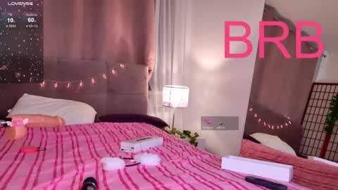 Mia online show from 2, 3, 2025