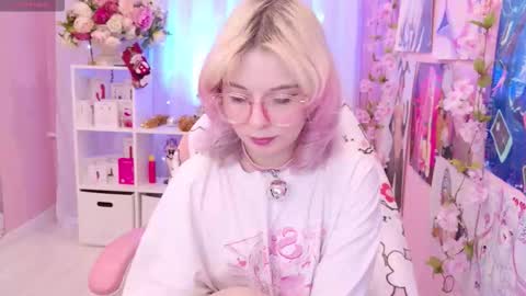 Mia online show from 19, 12, 2025