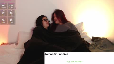 Phia And Luna online show from 14, 10, 2025