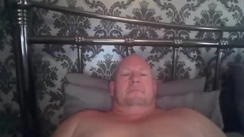 col4nows online show from 17, 9, 2025