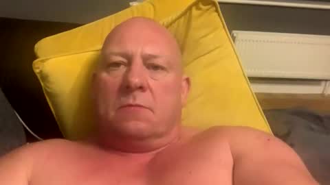 col4nows online show from 1, 11, 2025