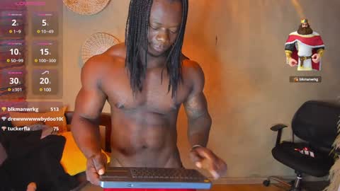 Snapshot of colethunder chatting on 3, 2, 2025 ColeThunder online show from 3, 2, 2025