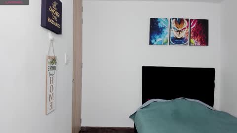 college_muscle_ass online show from 1, 2, 2026