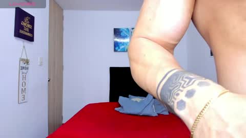 Snapshot of college_muscle_ass chatting on 6, 6, 2026 college_muscle_ass online show from 6, 6, 2026